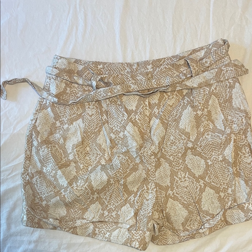 Worthington High Waist Snake Print Shorts